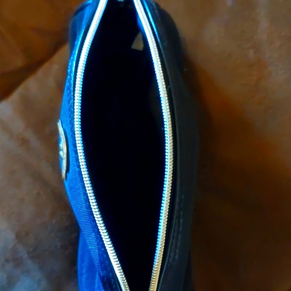 Victoria's Secrets Cosmetic Bag - NWOT - Picture 8 of 9